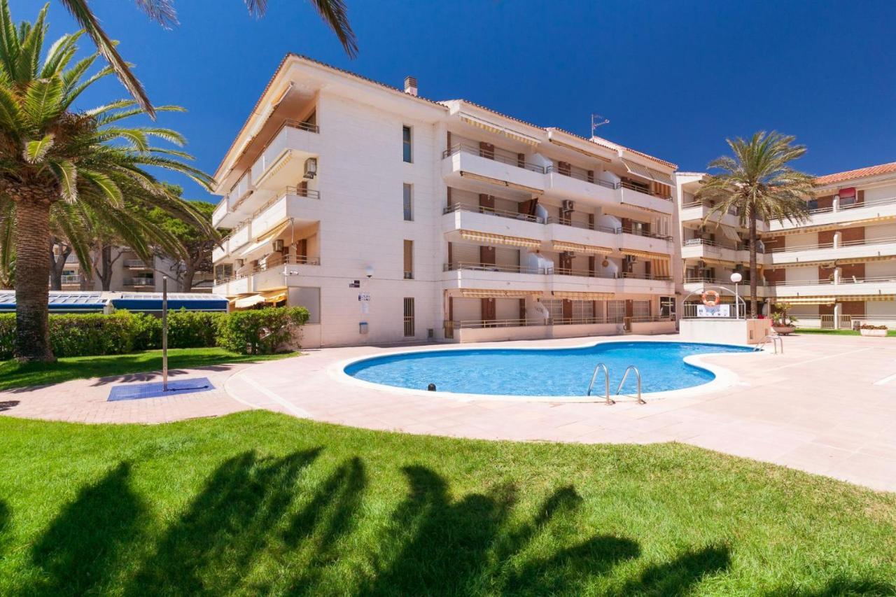 Apartamentos Colibri Камбрильс Экстерьер фото